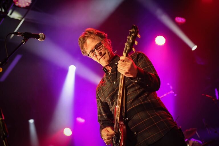 Meet Dan Wilson: A Multi-Grammy Winning Songwriter Meet Dan Wilson: A Multi-Grammy Winning Songwriter
